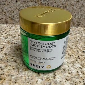 TRULY  PHYTO-BOOST BODY SMOOTH 
Overnight Targeted Body Concentrate- 4 oz